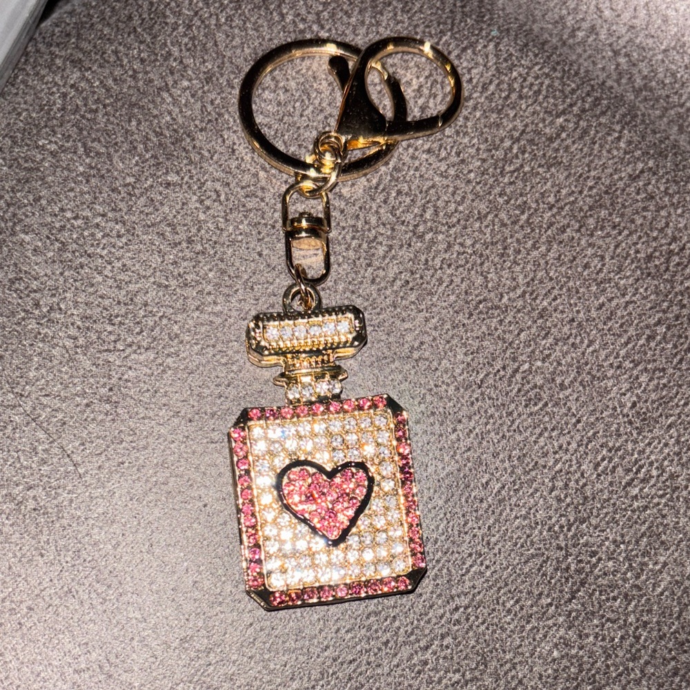 Gold and Pink Heart bottle solid Keychain new
